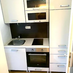 Apartment Beautiful Premium Apartment, Near , Wifi , Free Parking, Regensburg